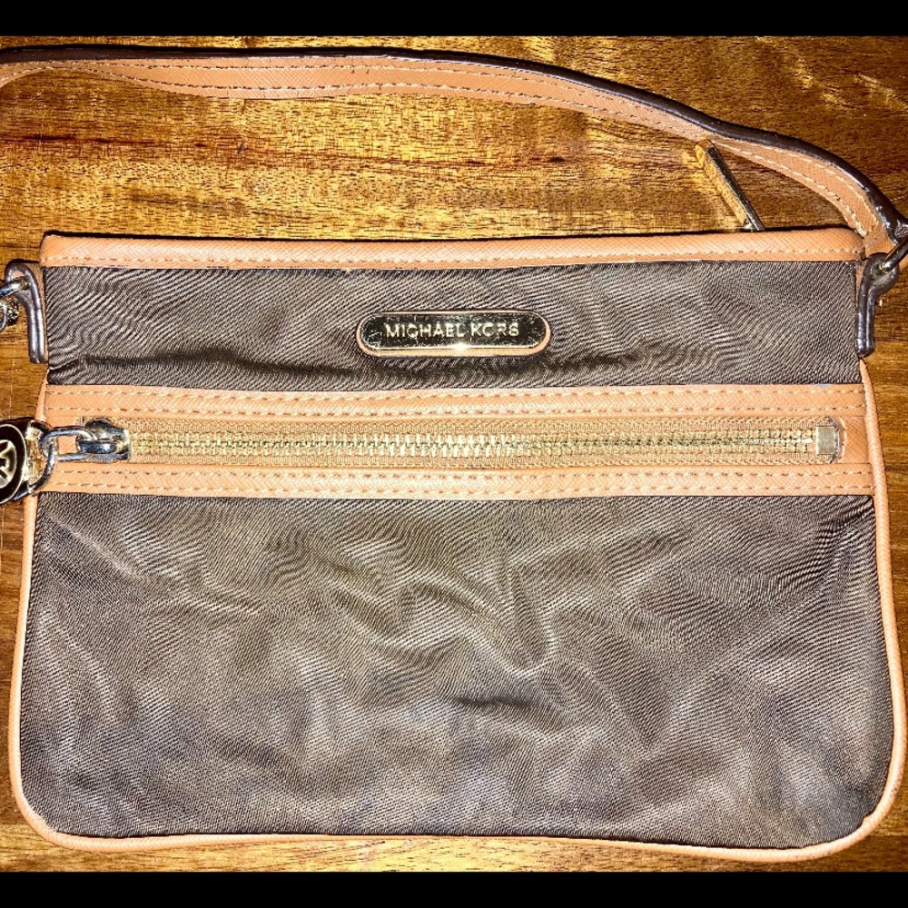 Michael Kors brown clutch